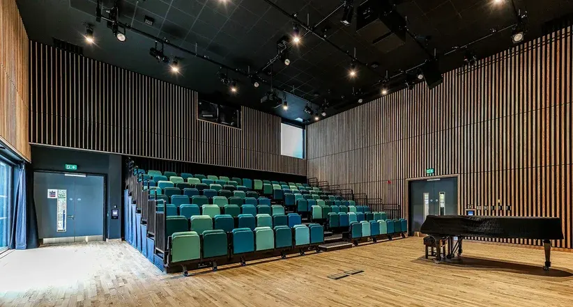 Peter Symonds College - Russell Music Centre